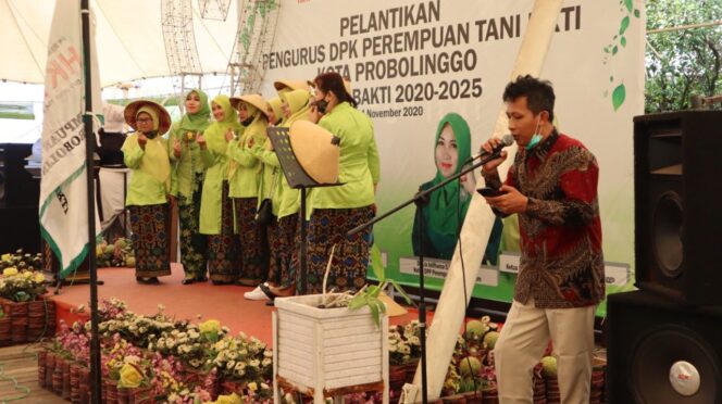 
					Penyanyi Asal Klakah Ramaikan Pelantikan Ketua Perempuan Tani HKTI Kota Probolinggo