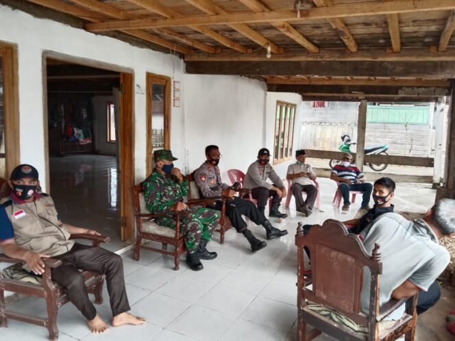 
					Koramil 422-02 Giat Komsos Bersama Masyarakat Pekon Raja Basa