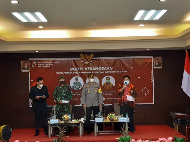 
					Kapolres Lumajang Ngopi Kebangsaan Bersama Para Tokoh