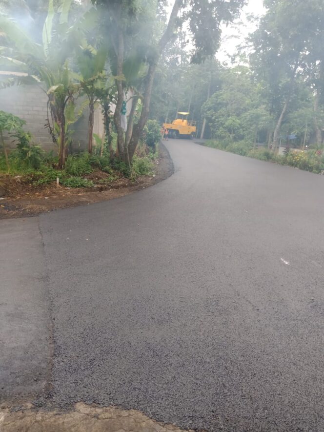 
					Proyek Jalan Desa Ranu Bedali Berjalan Sesuai Rencana