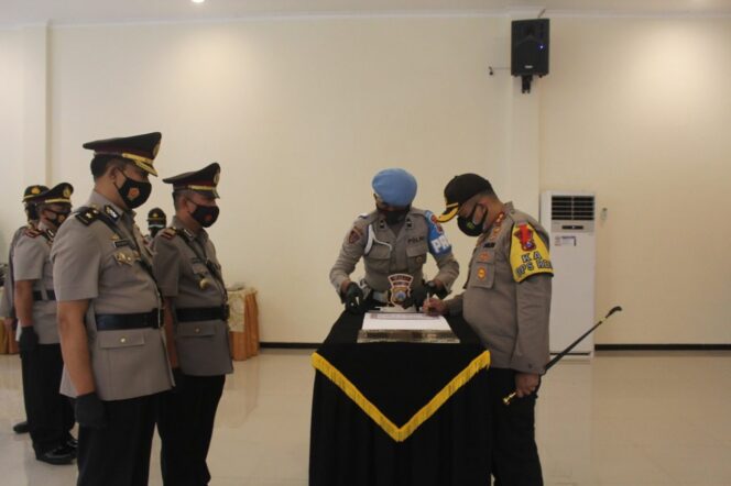 
					Kapolres Malang Pimpin Sertijab Di Gedung Sanika Satyawada