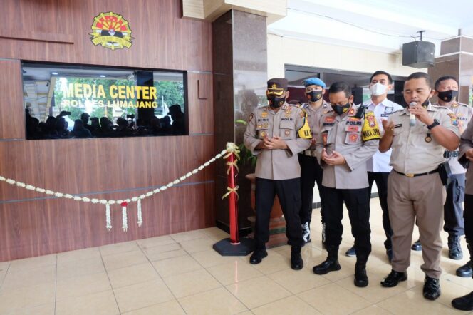 
					Polres Lumajang Bangun Media Center, Benar-Benar Terbukti