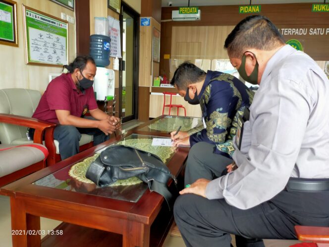 
					Dirwaster Lembaga KPK DPD Jawa Timur: Siap Layangkan Surat ke PN Surabaya dan Polda Jatim Jika Putusan Masih Tipiring