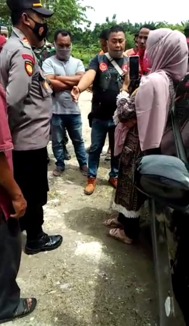 
					Diduga Ingkar Pabrik Kalsium Di Plumpang di segel Warga