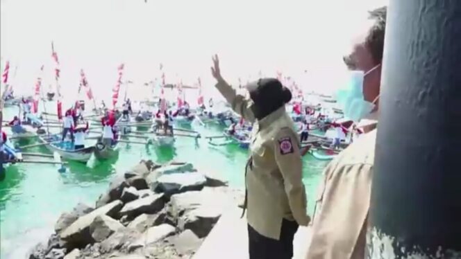 
					Menteri Sosial Tri Rismaharini Hadiri Puncak HUT ke-17 Tagana, Keberadaan Tagana Menghidupkan Kembali Gotong Royong