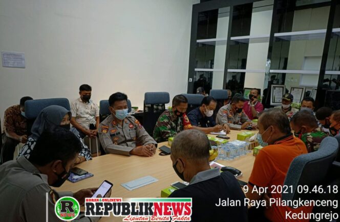 
					PT GWI SEPAKATI TUNTUTAN MASYARAKAT TERKAIT PERBAIKAN SALURAN IRIGASI