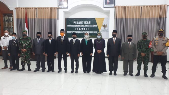 
					Bupati Melantik Pimpinan BAZNAS Kabupaten Lumajang Periode 2021_2026