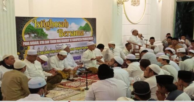 
					Habaib Dan Tokoh Masyarakat Di Probolinggo Doakan KRI Nanggala 402 Yang Hilang