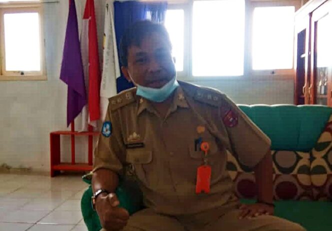 
					Kepala SMP Negeri 1 Batu Kebayan Bagikan Nomor Peserta Ujian Sekolah 2020/2021