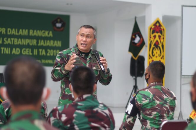 
					Pengarahan Danrindam XII/Tpr Kepada Personel Abit Dikmata TNI AD Gelombang II TA 2019