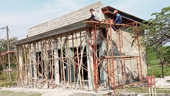 
					Mendongkrak Peningkatan Ekonomi Serta PAD “Pemdes Tapen” Realisasikan Pembangunan Kantor Dan Kios BUMDes