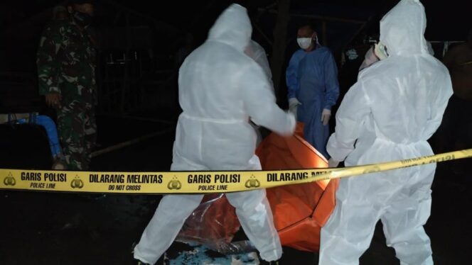 
					Polisi Identifikasi Mayat Tanpa Identitas di Pantai Dampar Pasirian