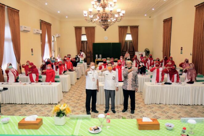 
					Puluhan Perempuan Pelaku Usaha Ikuti Pelatihan Perhitungan Harga Pokok Jualan