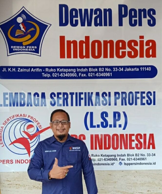 
					Ketum SWI Terima Sertifikat Kompetensi Sebagai Asesor Dari BNSP