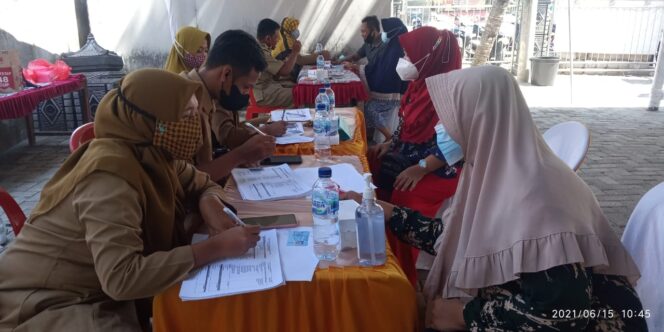 
					Vaksinasi Lansia Desa Bongsopotro Saradan Madiun Berjalan Lancar