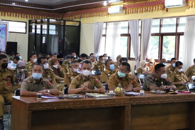 
					Melalui Vicon, Kemen PPA Selenggarakan Evaluasi KLA Tahun Penilaian 2019-2020 Lampung Barat