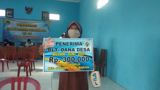 
					PENYALURAN BLT-DD TAHAP 6 DESA SUKOREJO BERJALAN LANCAR
