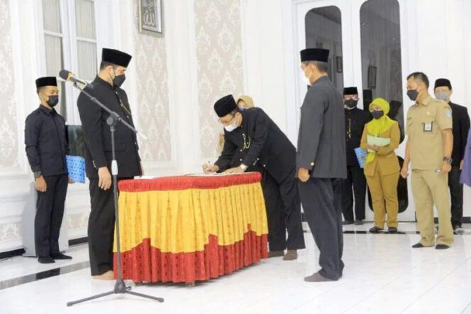 
					Wali Kota Probolinggo Lantik 179 Pejabat Administrator Dan Pengawas