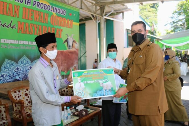 
					WaliKota Habib Hadi Imbau Pembagian Daging Kurban Tak Gunakan Kantong Plastik