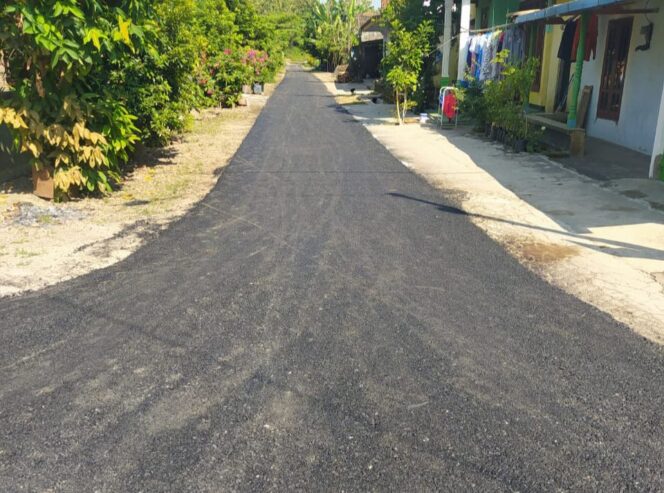 
					PEMDES DARMOREJO REALISASIKAN PEMBANGUNAN JALAN DI 3 TITIK