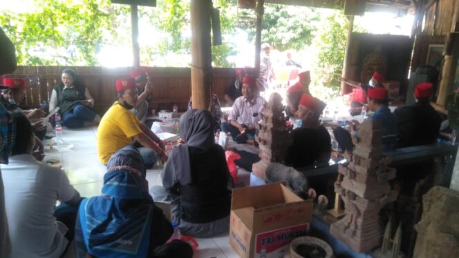 
					Komunitas Peci Merah Gelar Donor Darah Peringati HUT RI Ke 76