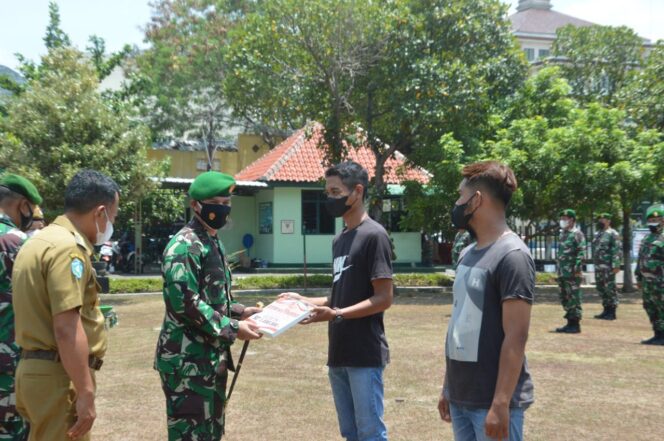 
					Kodim 0802 Ponorogo Salurkan Bantuan Tunai Untuk BTPKLW