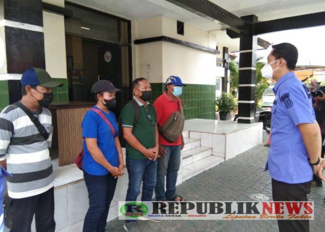 
					Empat Colo Terjaring Razia Di Samsat  Kenjeran Surabaya