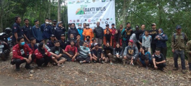
					Bakti Wilis Kabupaten Madiun Tanam 2000 Pohon