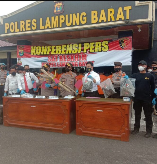 
					Satu Keluarga Lakukan Pembunuhan Mayat Dalam Karung Motip Dendam Sejak Tahun 2018 Silam