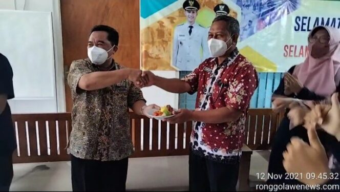 
					Dinkes Tuban Peringati HJT ke-728 dan HKN ke – 57 dengan Potong Tumpeng