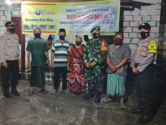 
					Dengan Uang pribadi, Turkan Badri Renovasi Rumah Warga Tidak Layak Huni