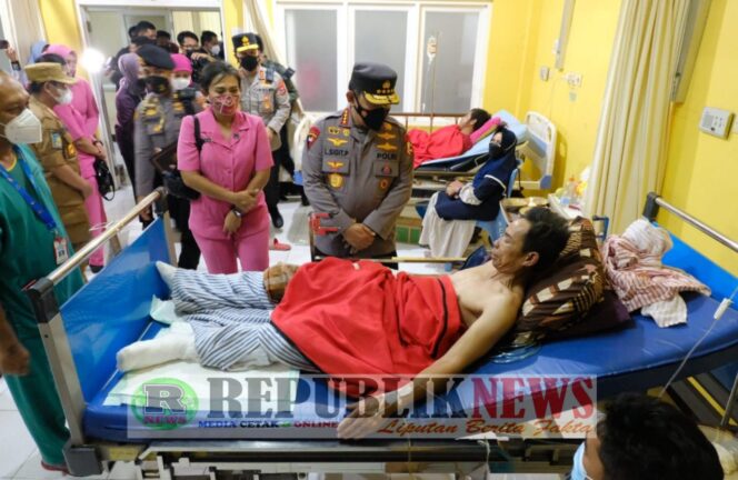 
					Tinjau Lokasi Pengungsian,Kapolri: Kita Lihat Kesiapan Satgas dan Tim