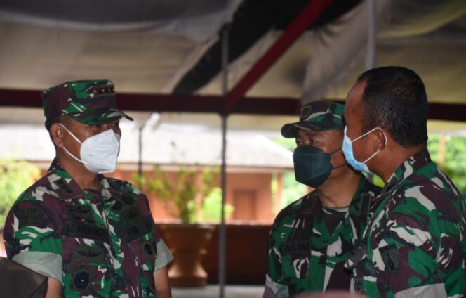 
					Kolonel Dariyanto Tinjau Pelaksanaan Vaksinasi Untuk Anak