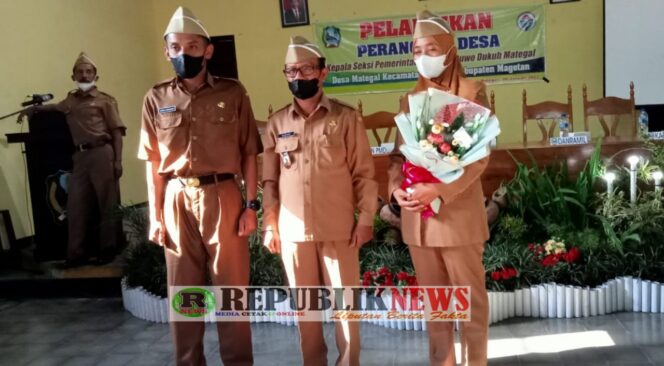 
					Isi Kekosongan Perangkat, PemDes Mategal Parang Lantik “Kasi Pemerintahan Dan Kamituwo Dukuh Mategal”