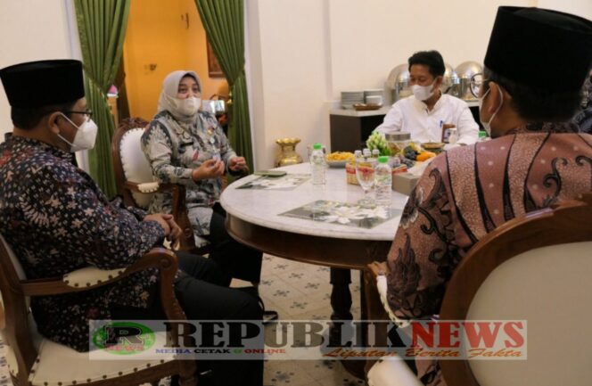 
					Stunting Pembahasan Penting Kepala BKKBN Dengan Bupati Bangkalan