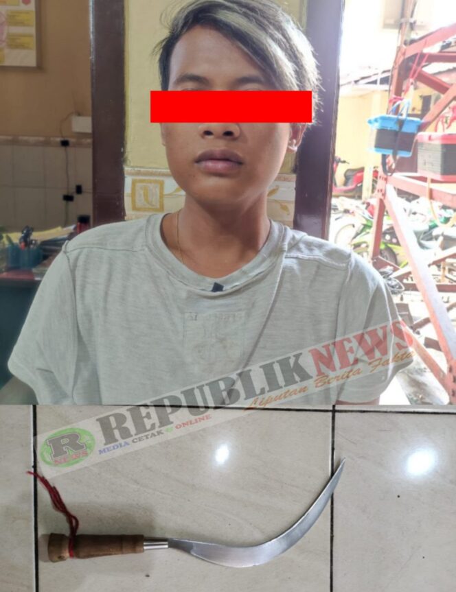 
					Pria Asal Bolodewo Surabaya Yang Lagi Viral Di Medsos Membawa Sajam Diringkus Polisi