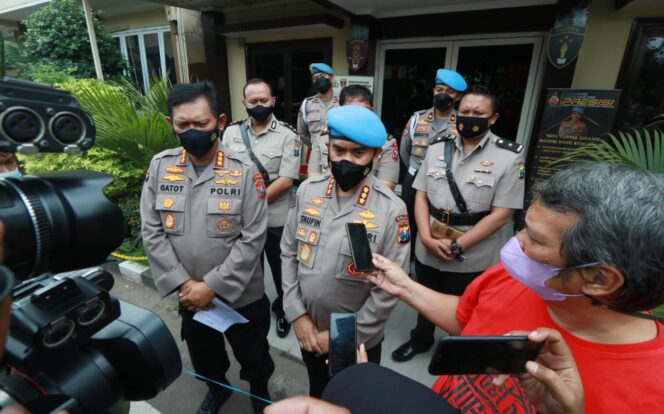 
					Randy Dicopot Dari Anggota Polri Karna Terbukti Bersalah