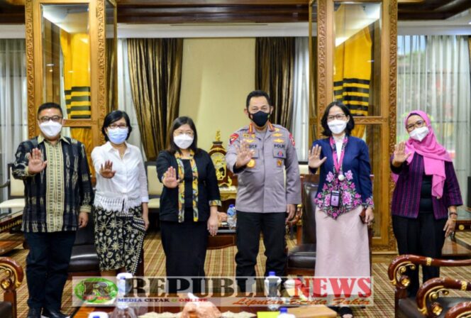 
					Komitmen Kapolri Beri Pelayanan Terbaik Untuk Korban Perempuan Dan Anak