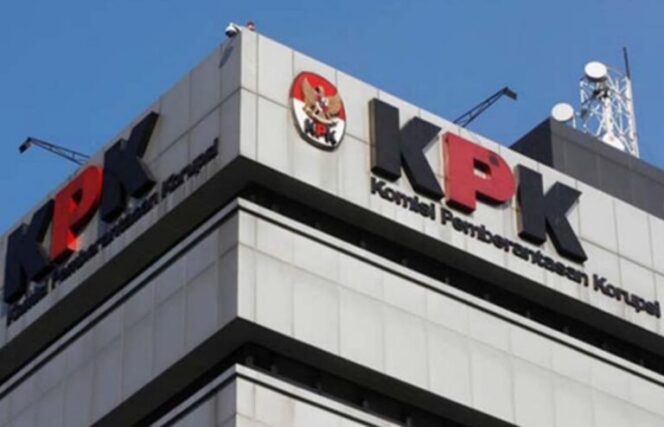 
					Selain Menggugat “5 Pejabat Lampung Barat” Juga Melaporkan Bupatinya Ke KPK