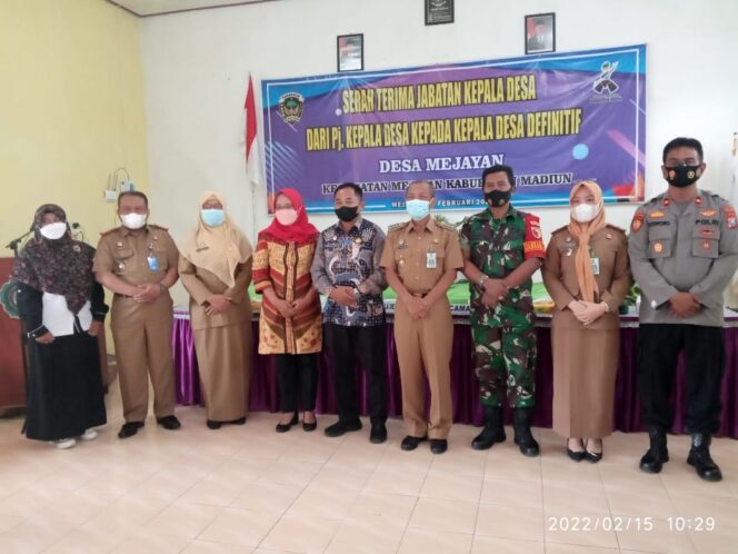 
					SERAH TRIMA JABATAN DESA MEJAYAN BERJALAN LANCAR AMAN DAN KONDUSIF.