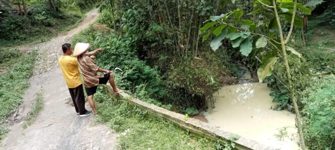 
					Bantuan JUT DTPHPKP Kabupaten Magetan, Dipertanyakan…! 