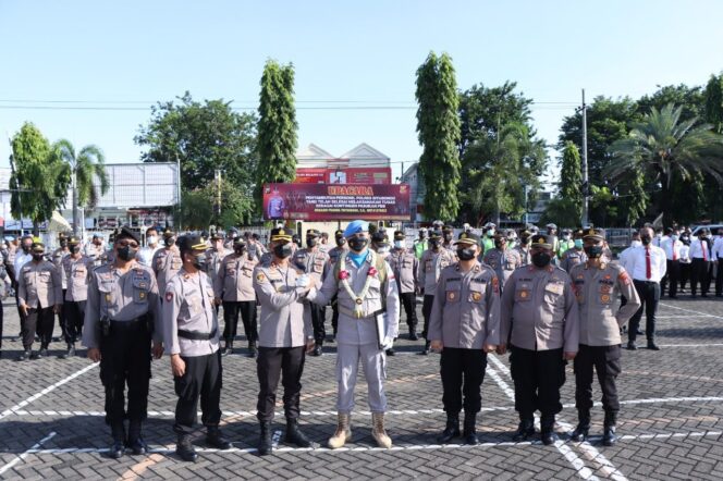 
					KAPOLRES SITUBONDO AKBP ANDI INJAYA APRESIASI PERSONIL BERHASIL SELESAIKAN TUGAS SEBAGAI PASUKAN PERDAMAIAN PBB DI SUDAN