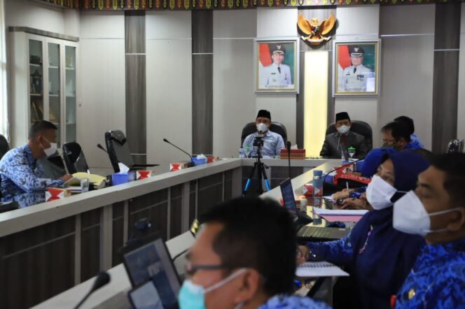
					Rapat Finalisasi Dan Renstra Tahun 2023-2026 Bupati Lambar Secara Virtual