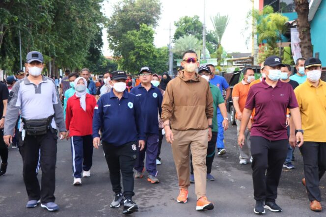 
					PANTAU CFD NEW NORMAL, AKBP ANDI SINJAYA BERSAMA FORKOPIMDA INGATKAN MASYARAKAT WAJIB PROKES