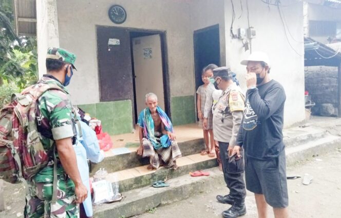 
					Babinsa Klungkung Kawal Pelaksanaan Tracing