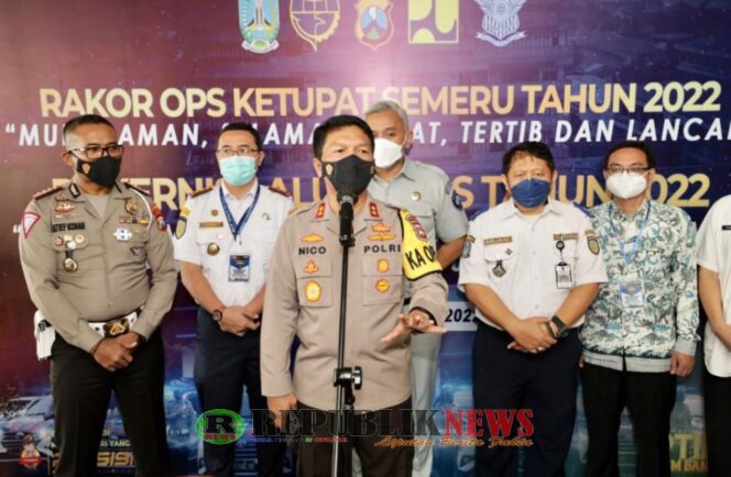 
					Forkopimda Jatim Siapkan Gerai Vaksin Di Perbatasan Untuk Antisipasi Pemudik Yang Belum Vaksin Booter