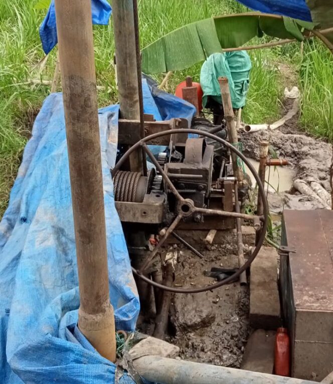 
					Terancam Mangkrak “2 Minggu Sejak Pengeboran Ulang” Sumur Bor Desa Milangsari Belum Keluarkan Air