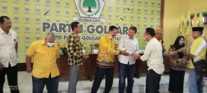 
					Aneh….Acara Halal Bihalal Kok Juga Bertepatan Ultah Kades