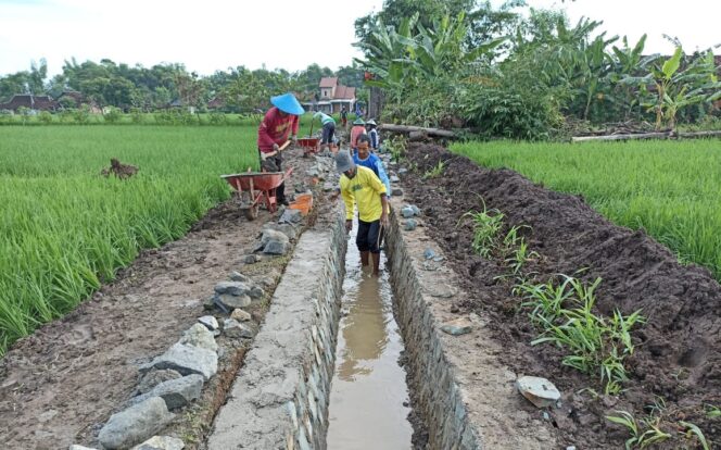 
					Sejahterakan Petani “Desa Ngrukem” Realisasikan P3TGAI