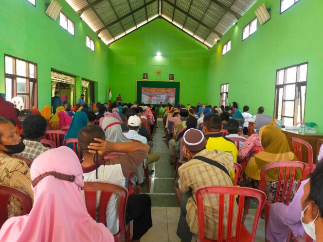 
					Bupati Magetan Hadiri Pembagian Sertifikat Di Desa Nguri